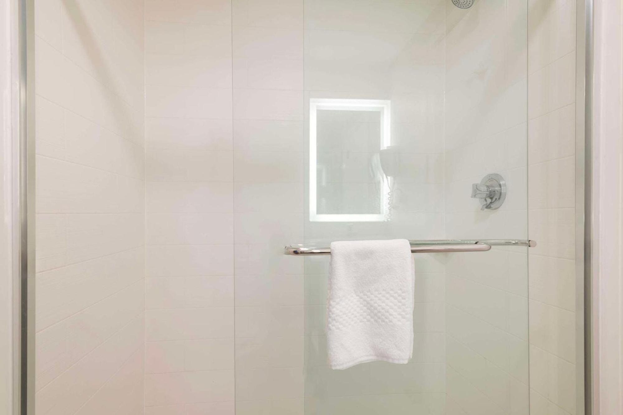 Quality Inn Лебанон Экстерьер фото